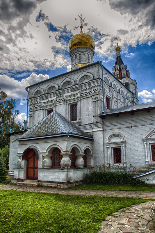 ПАТРИАРШЕЕ ПОДВОРЬЕ ХРАМА ВЕЛИКОМУЧЕНИКА ДИМИТРИЯ СОЛУНСКОГО - Юрий Яньков