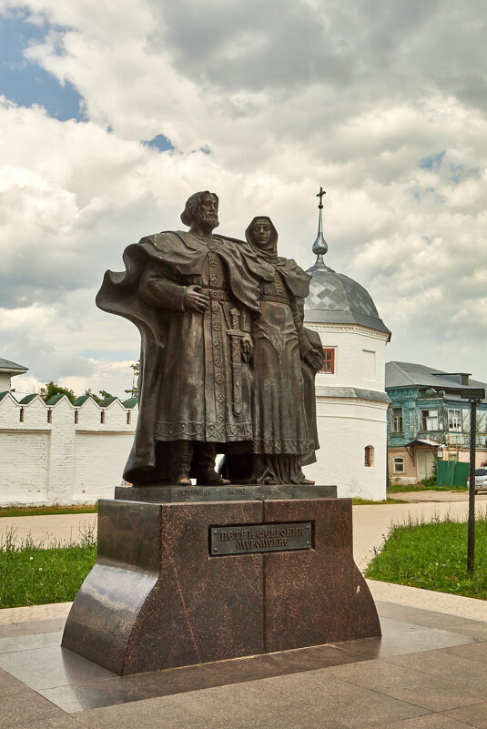 Памятник Петру и Феронии в Муроме - Алексей Р.