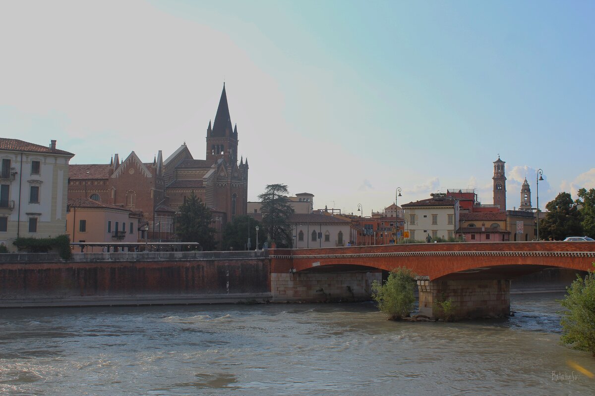 вид на костёл San Fermo Maggiore - Светлана Баталий