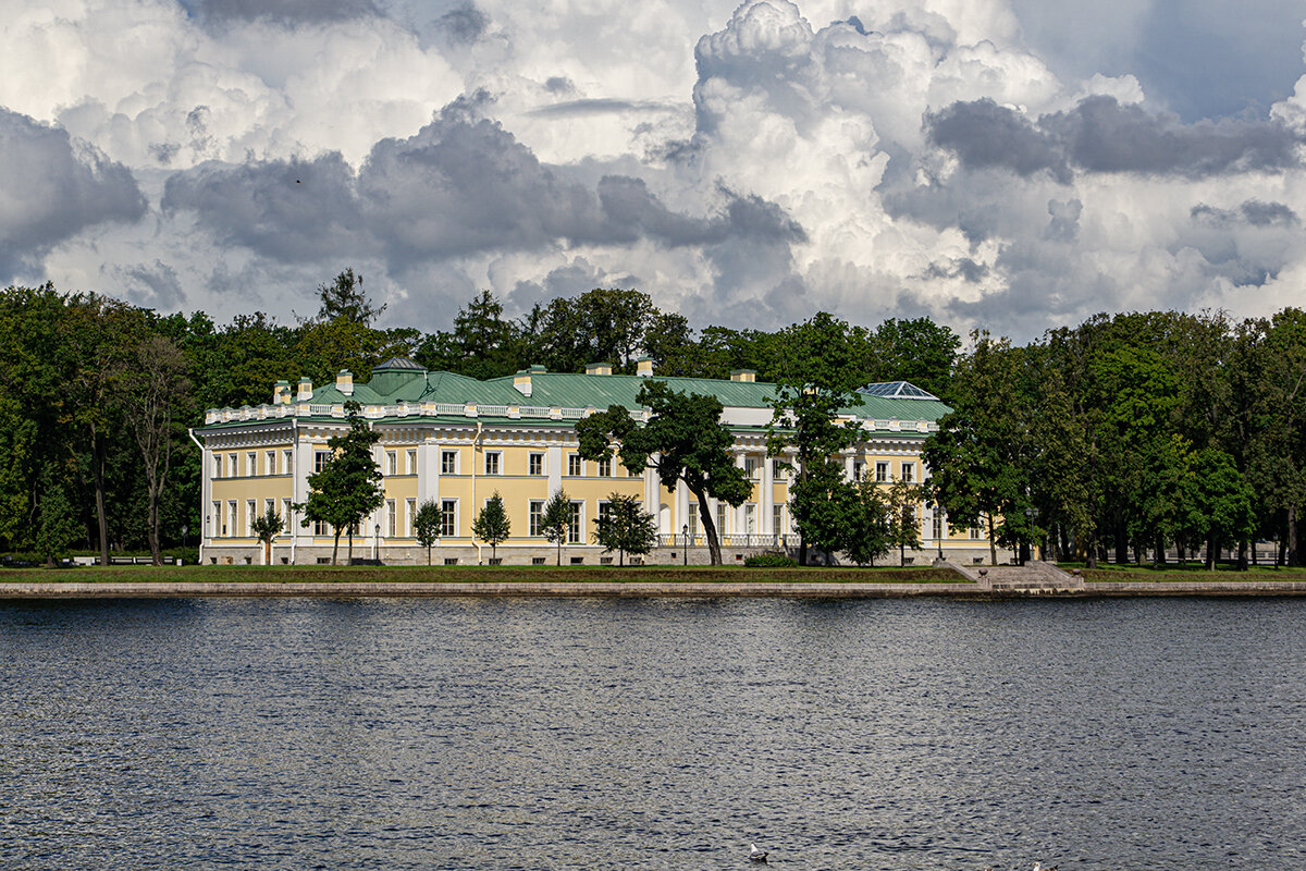 Петербургское небо - Ирина Соловьёва