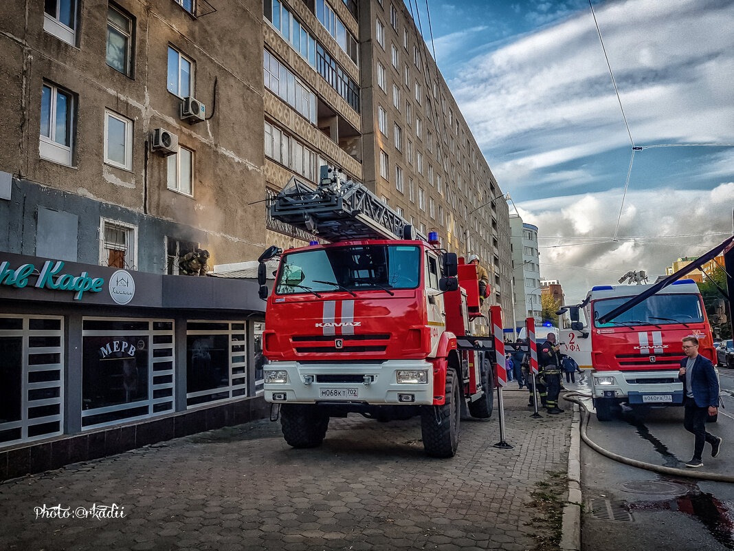 Наша служба и опасна служба и опасна и трудна... - arkadii 