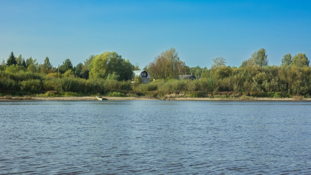 The village of Pakhotino from the side of the Sukhona River on a September day | 6 - Sergey Sonvar