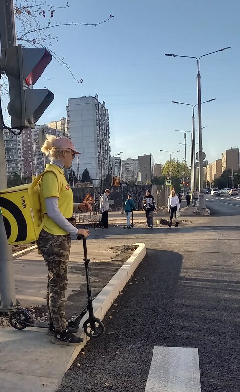 Эмансипация женщин - Александр Володарский