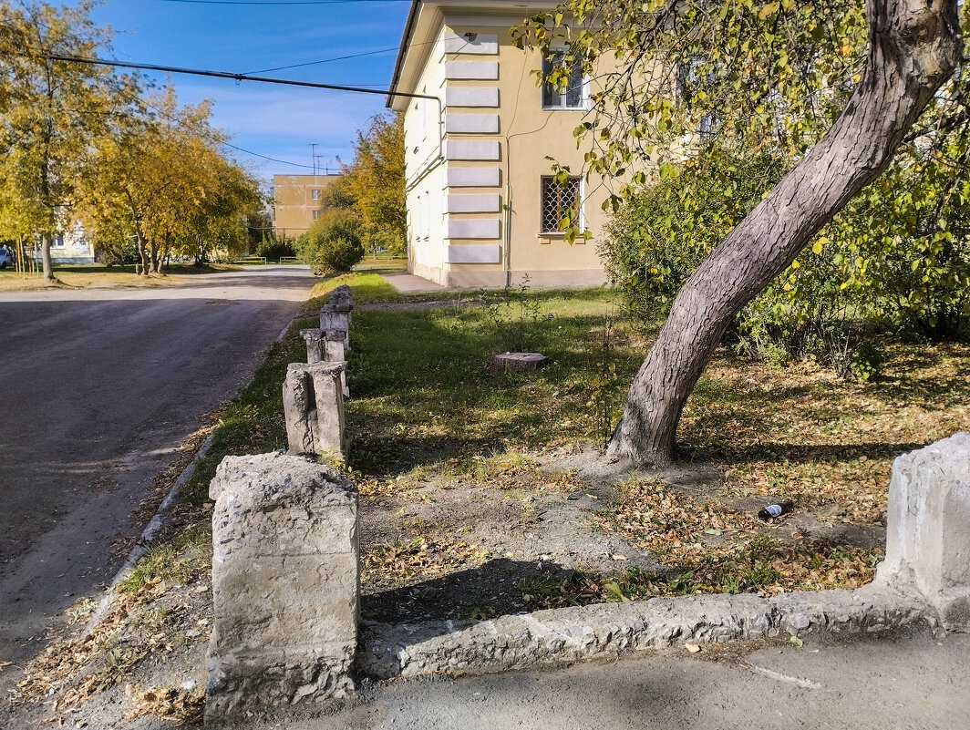 *** - Дмитрий Костоусов