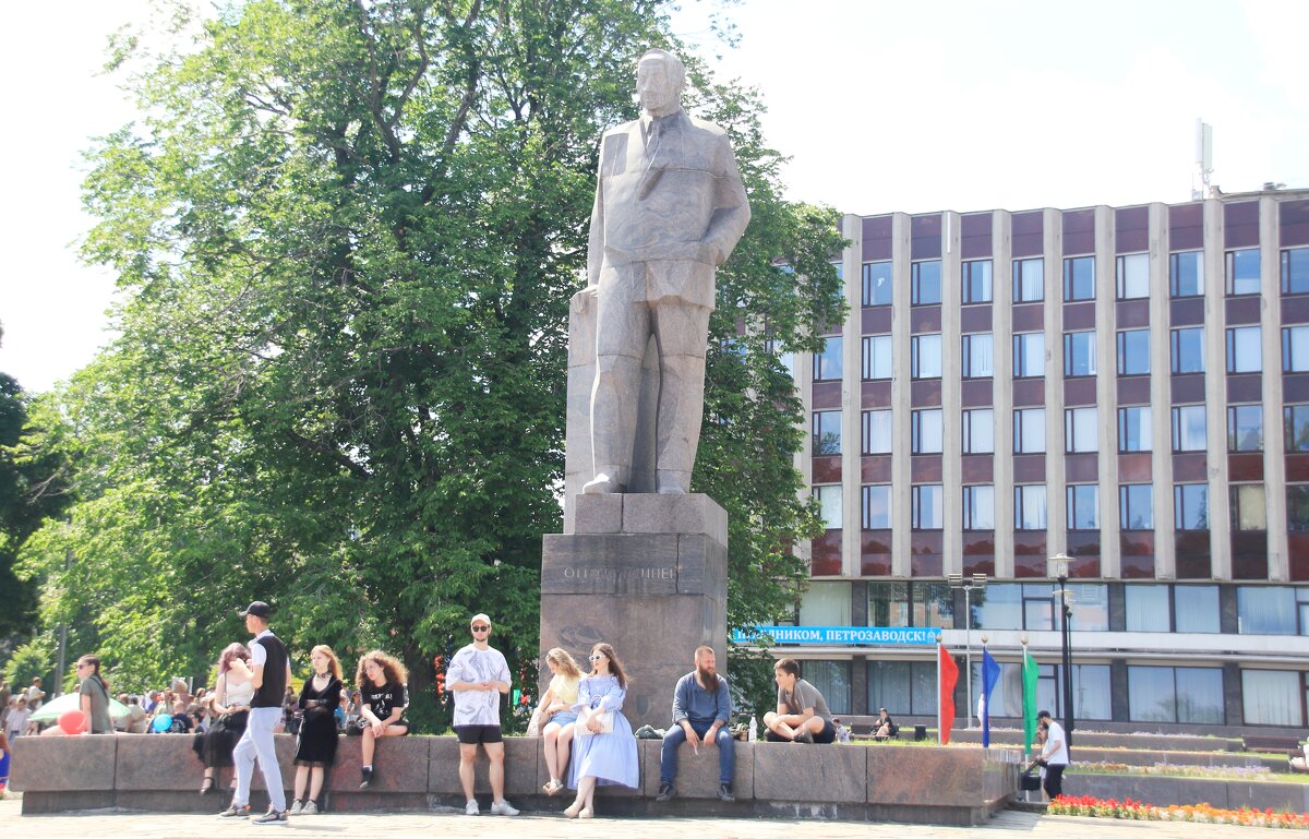 дело было к вечеру, делать было нечего.... - Сергей Тарбеев