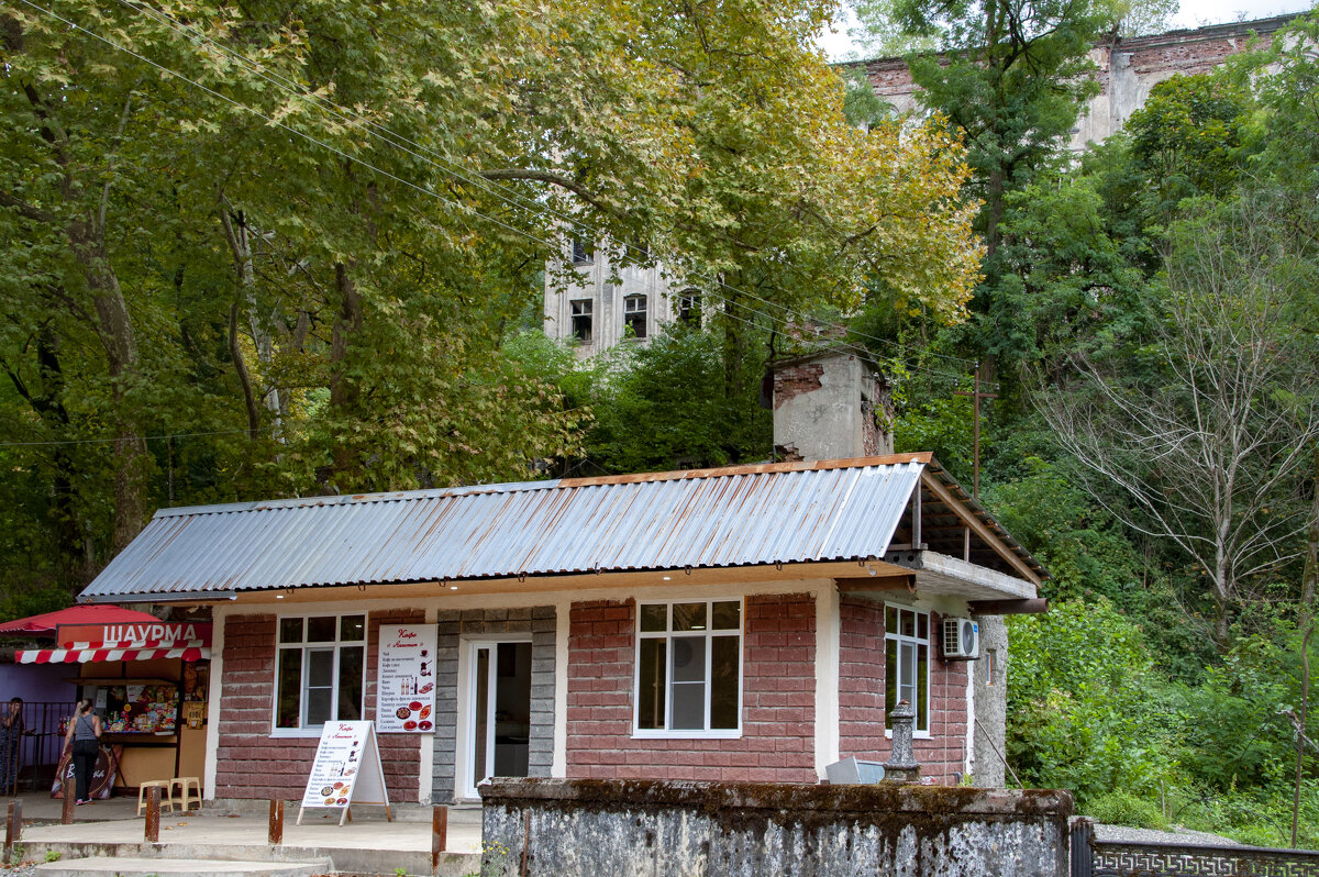 Шахтёрский посёлок Акармара, Жизнь продолжается - Gen 