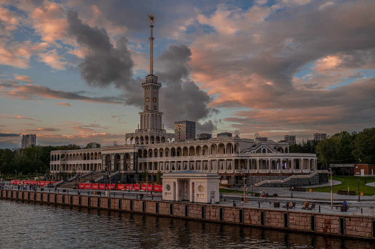 Северный речной вокзал. Москва. - Борис Гольдберг