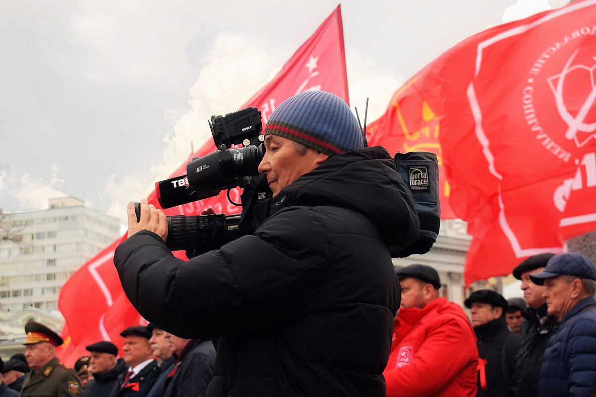 Съёмка митинга КПРФ. - Татьяна Помогалова