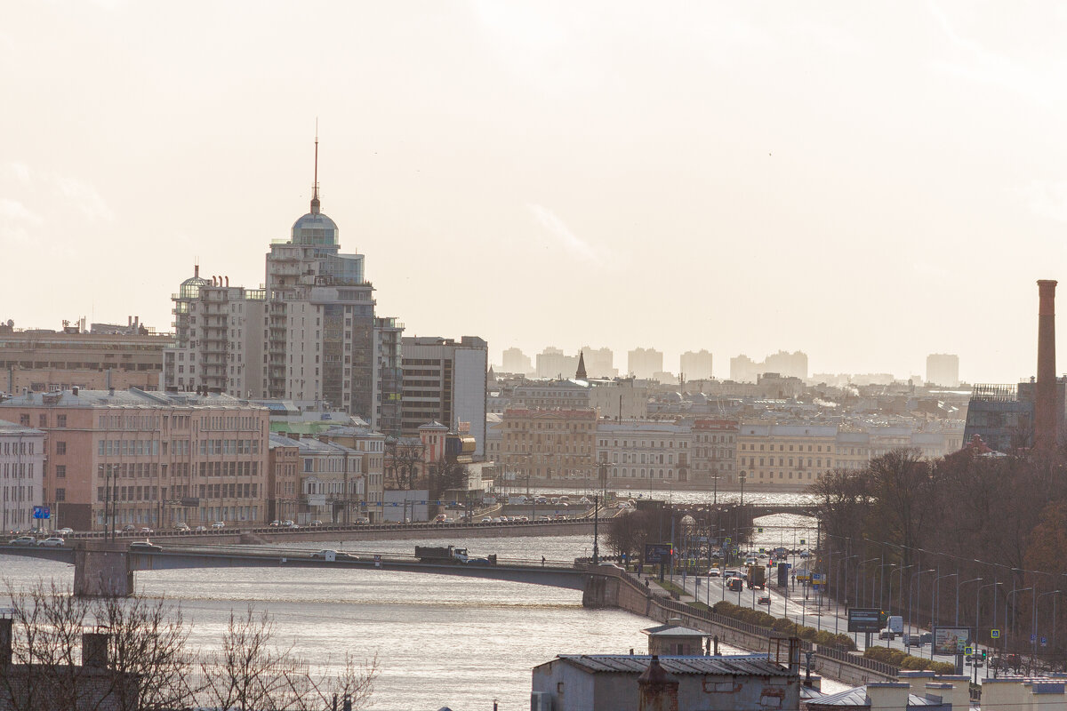 Петроградская набережная в Санкт-Петербурге - Алексей Булак