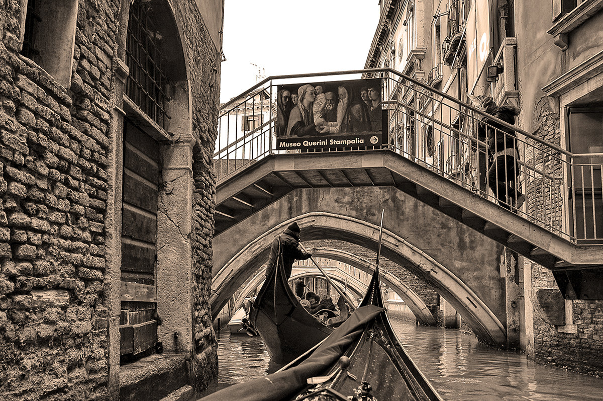 Венеция. Краеугольные камни и мосты - Аркадий Беляков