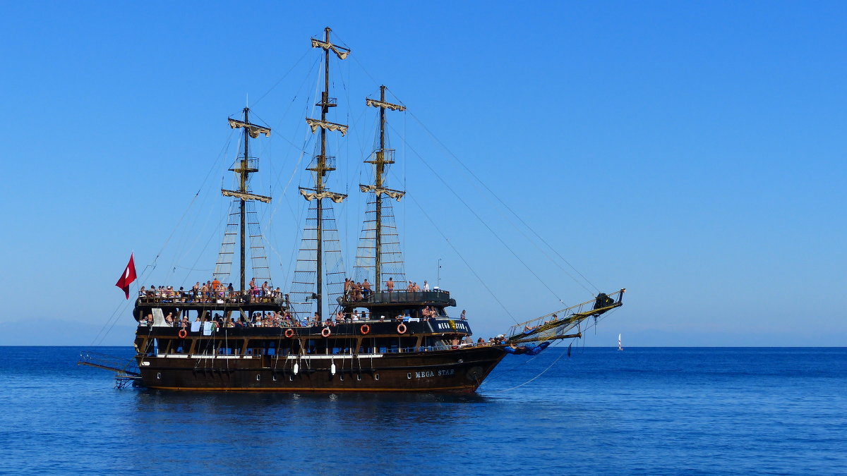 турецкий пиратский фрегат - Евгений Палатов