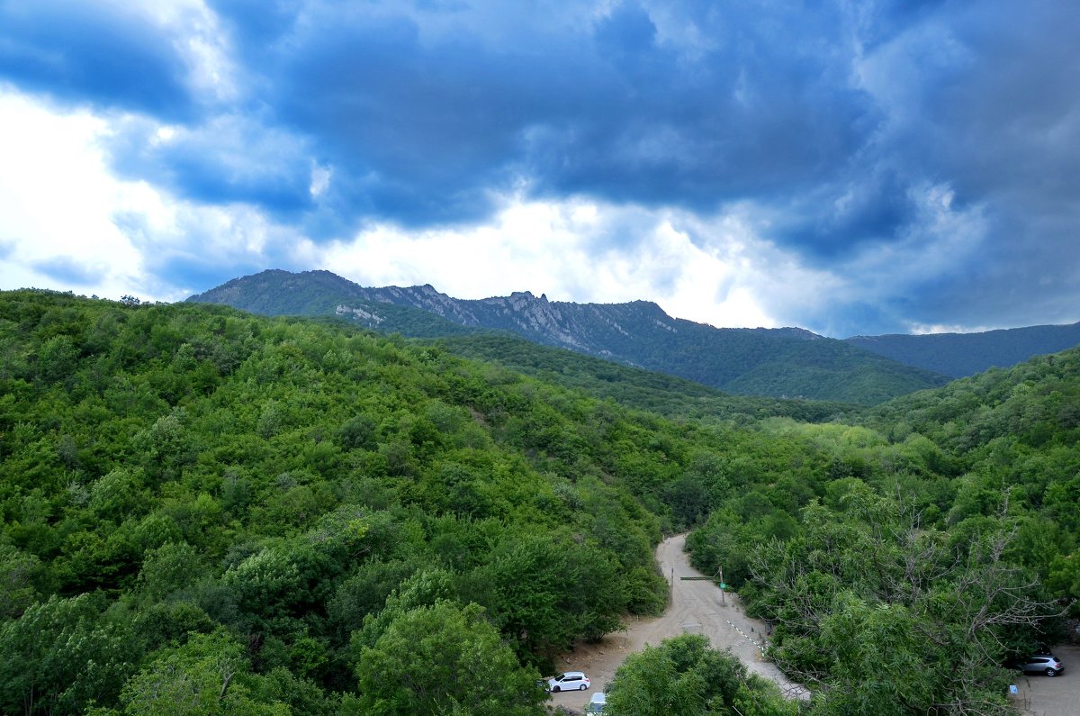 Территория Алуштинского региона в окрестностях села Генеральского, в ущелье Хапхал - Геннадий Беляков