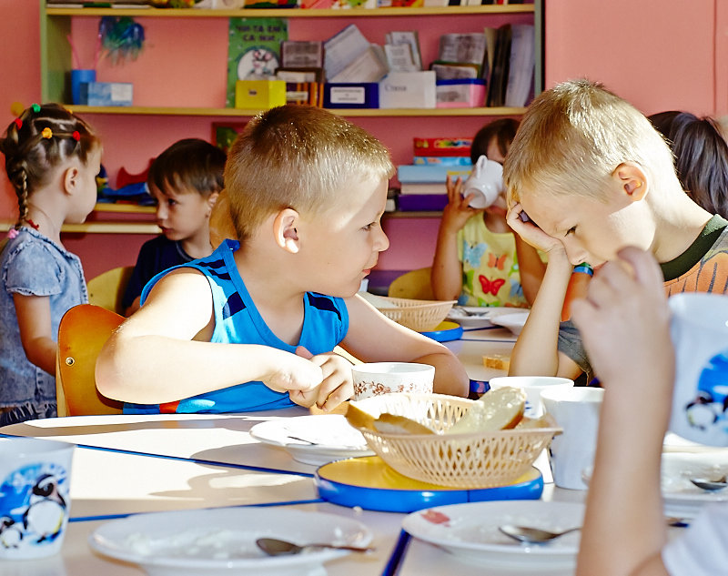 Мужской разговор в детском саду - Vitali Belyaev