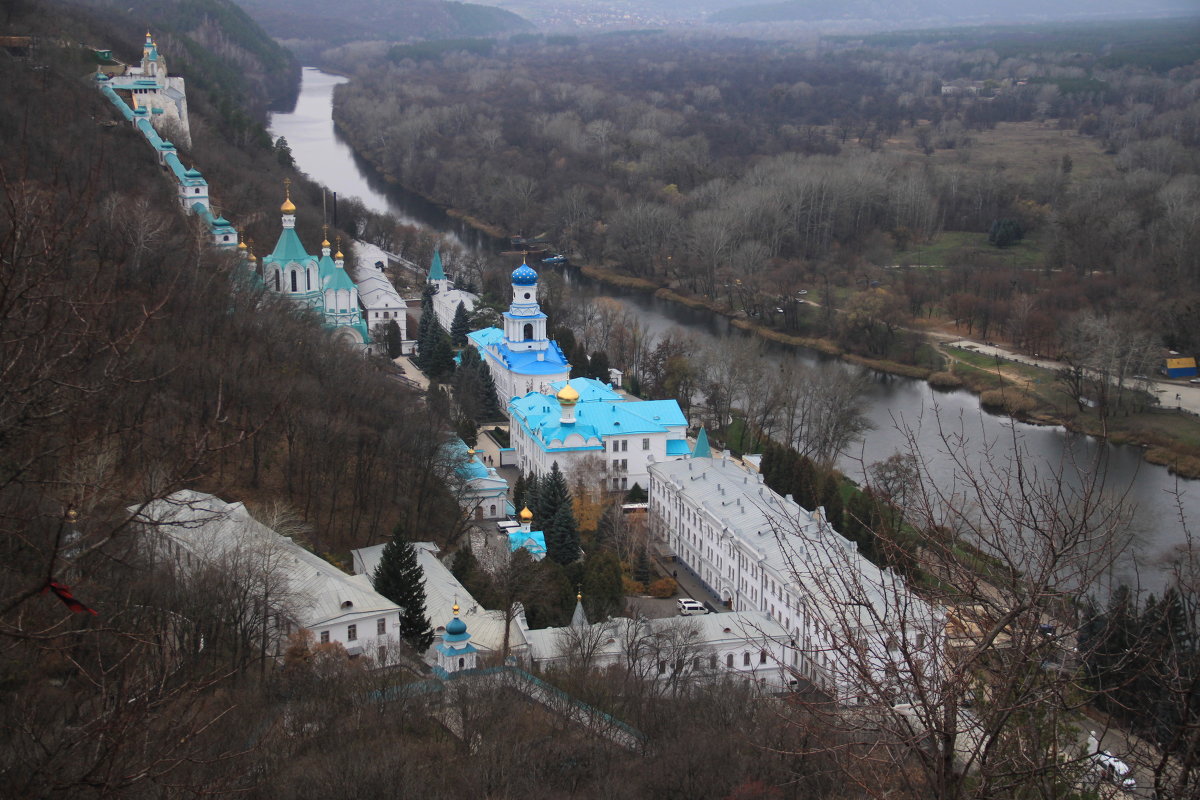 Святогорск Пещерная Церковь