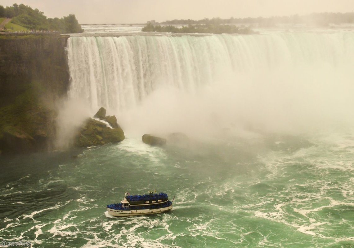 Niagara Falls - Andy Zav