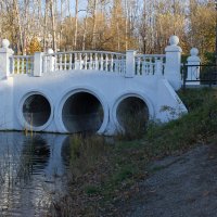 мост в парке, в Северном :: Екатерина Калашникова
