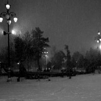 снежный вечер :: Григорий Карамянц