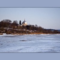 Церковь на берегу :: Владимир ЯЩУК