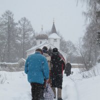 На воскресную службу :: anna borisova 