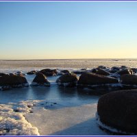 Камни,брег и море :: Владимир Гилясев