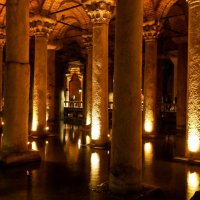 Цистерна Базилика - самое большое и великолепное подземное водохранилище в Стамбуле. :: Александр Тверской