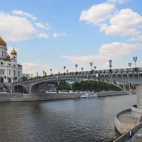 Мост у храма :: Александр Панфилов