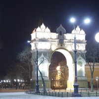 Ночная арка Благовещенска :: Веснушка 