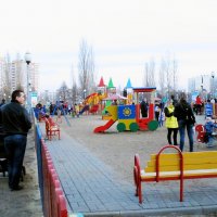 Детская площадка. :: Надежда Ивашкина
