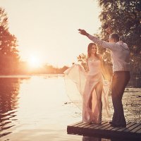 Танцы на воде... :: Евгений Булычёв