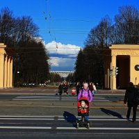 Главный вход в Московский Парк Победы. :: Александр Лейкум