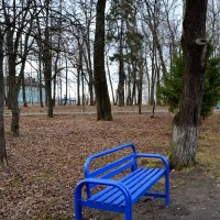 Скамейка, парк, весна и в парке никого... :: Алексей Крупенников