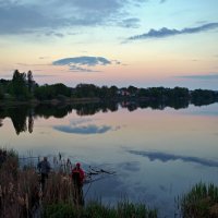 рассвет на озере :: юрий иванов