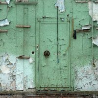 Почти по Уэллсу: малеькая зеленая дверь в стене :: Андрей Устюжанин