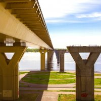 Пляшущий Мост через Волгу. :: Сергей Бурыкин