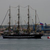 Барк "Крузенштерн" в Севастополе :: Елена Даньшина