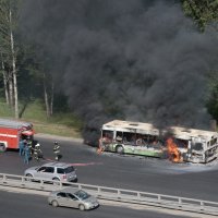 Пожар автобуса на Варшавском шоссе (5) :: Николай Ефремов