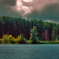 За городом чуть вдалеке прудик :: Олег Малянов