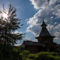 В Коломенском хорошая погода. :: Алексей Сараев