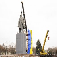 Демонтаж Ленина в Кременчуге :: Богдан Петренко