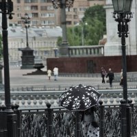 На мосту под дождем :: Татьяна Туркина