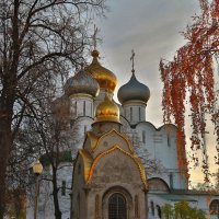 Часовня-усыпальница Прохоровых и Соборный храм Смоленской иконы Божией Матери :: Игорь .