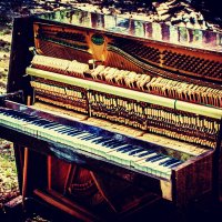 Старое пианино(((((( :: игорь козельцев
