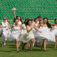 Парад невест :: Павел Савин