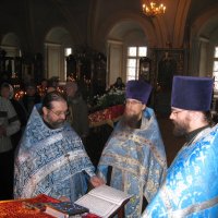Молебен в Новодевичьем монастыре. :: иерей Андрей 
