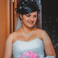 Невеста в торжественный момент :: Никита Живаев