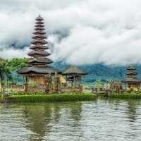 Храм на озере Братан, о.Бали :: Творческая группа КИВИ