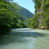 Горная река в Абхазии :: Андрей Кузнецов