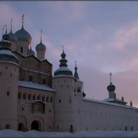 На закате в Ростовском кремле :: Надежда Лаврова
