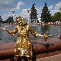 Вышла из фонтана :: Natali Nikolaevskay