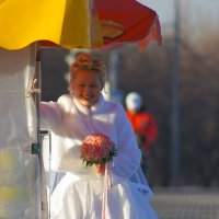 Невеста под зонтиком :: Igor Khmelev